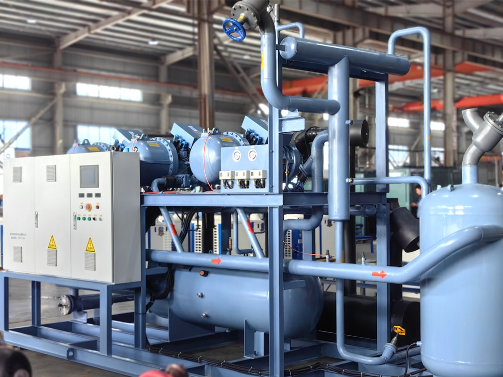 Três unidades compressoras de parafuso paralelas